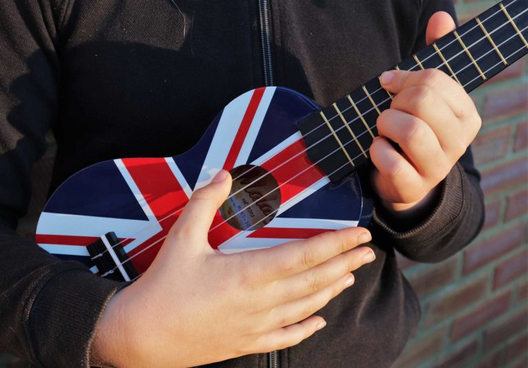 Unlock Your Creativity: How to Improvise on Ukulele and Guitar